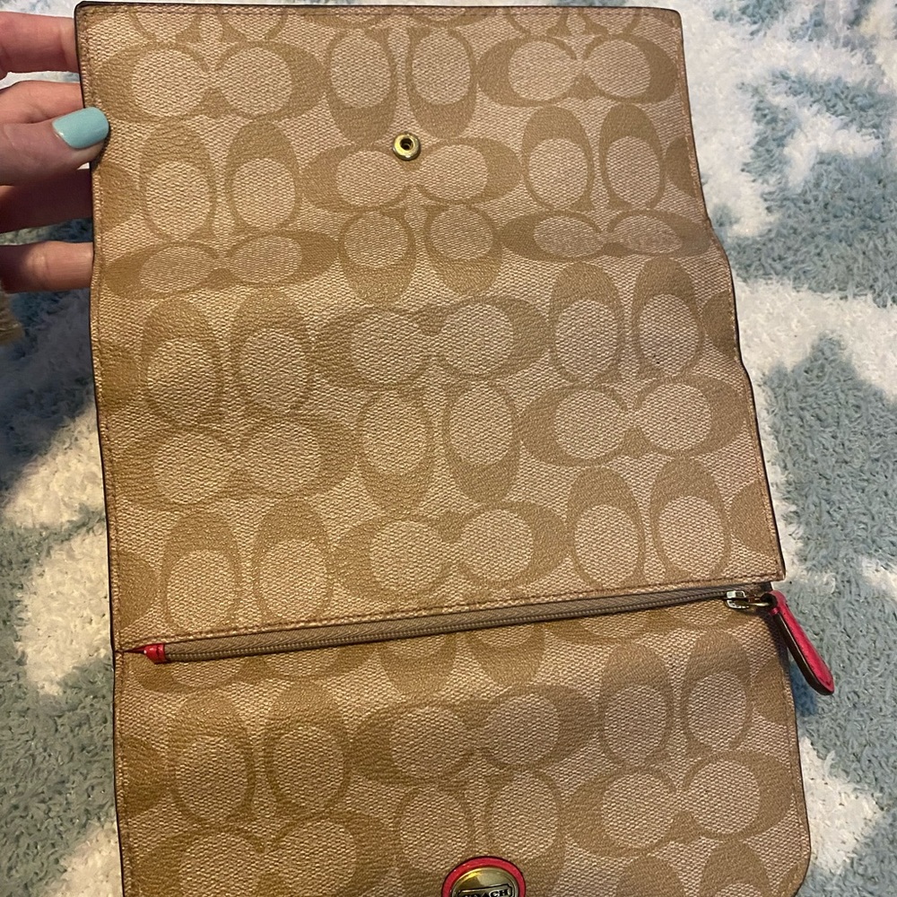 Coach Wallet - Picture 4 of 6